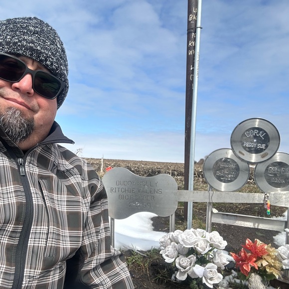 Meet your Posher, Moe - Picture 1 of 1